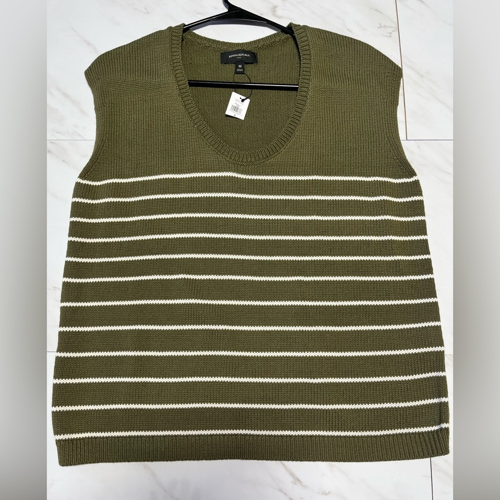 NWT Banana Republic Scoop Neck pullover striped sweater size medium